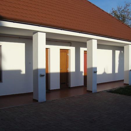 Paks Panzio Otel Dış mekan fotoğraf