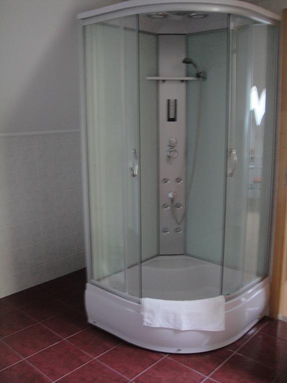 Paks Panzio Otel Oda fotoğraf