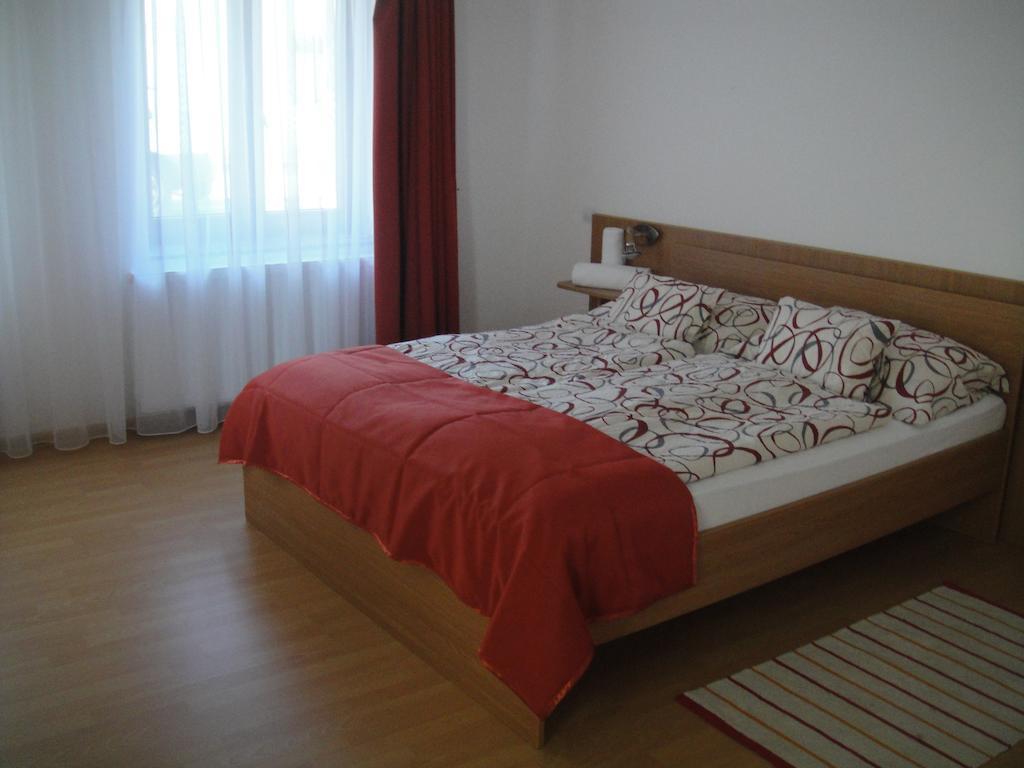 Paks Panzio Otel Oda fotoğraf